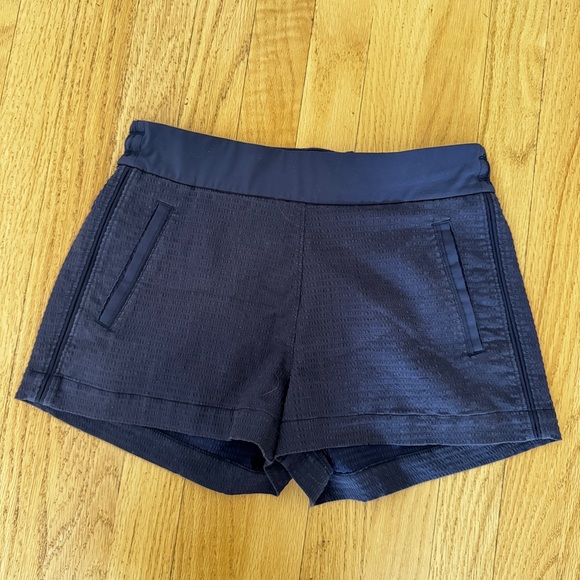 Lululemon Pack Light Short in Midnight Navy Blue - Picture 1 of 6